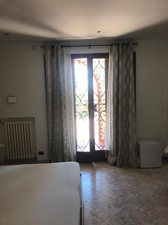 Dolcevita Rooms Arma di Taggia Exterior foto